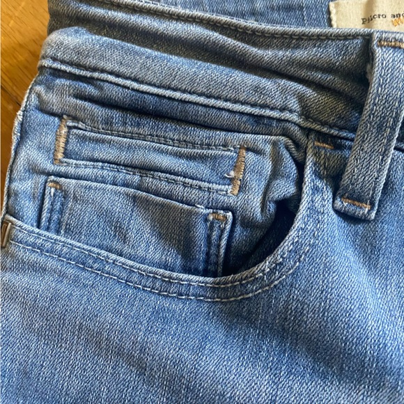 Pilcro distressed bottom jeans - Picture 9 of 10